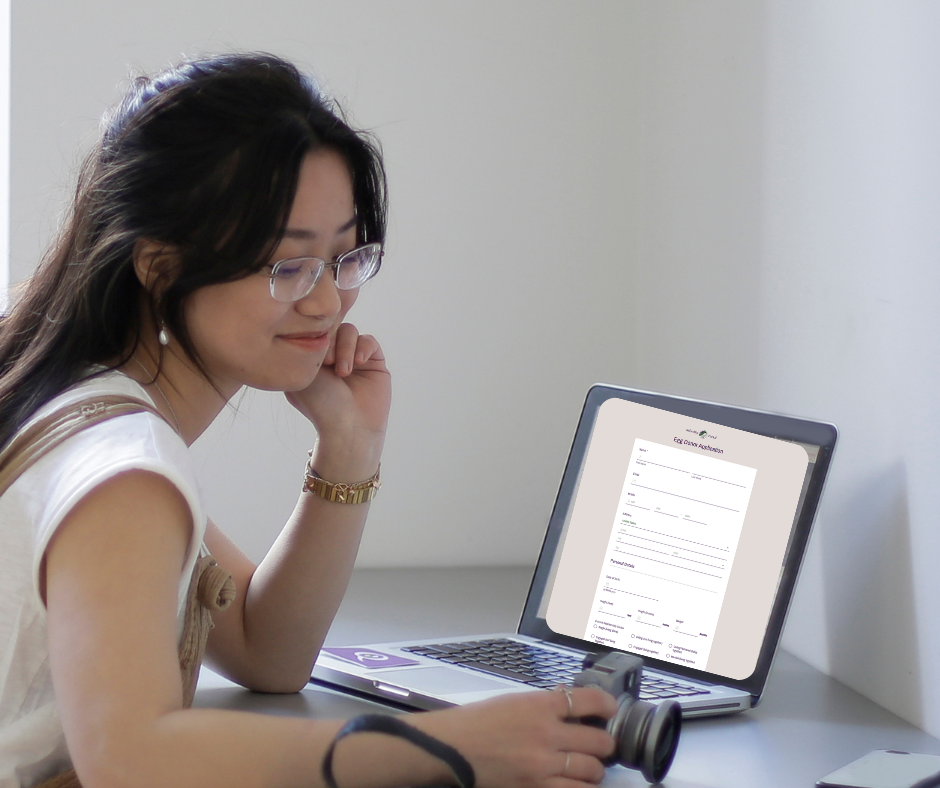 Egg donor completing application