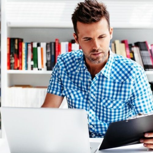 10 tips for choosing a surrogacy agency man looking